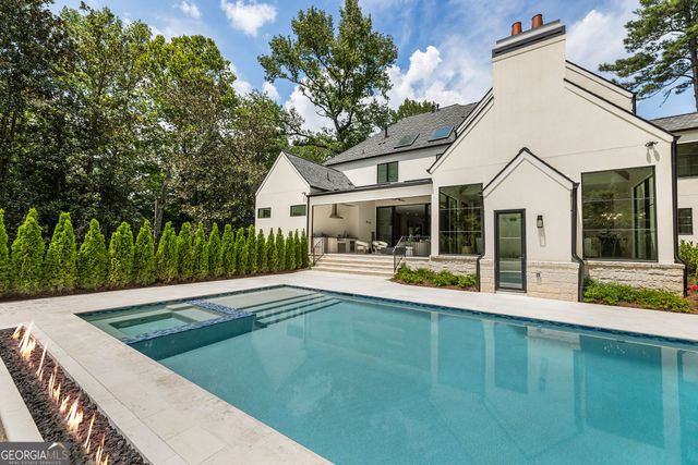 388 Londonberry Road NW, Sandy Springs, GA 30327