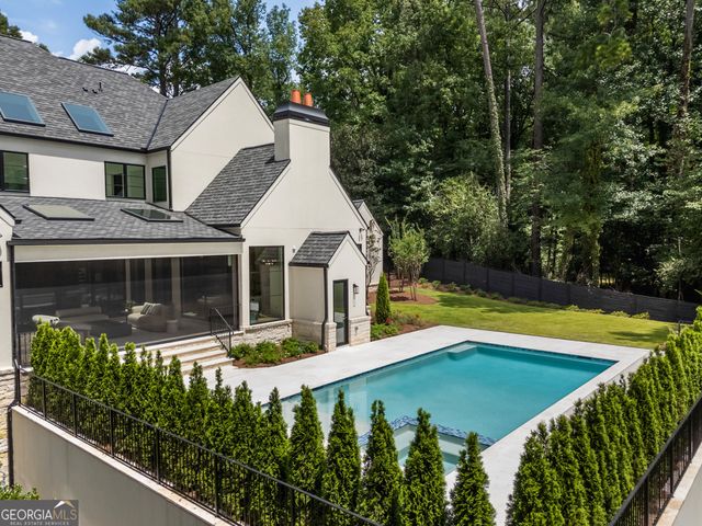 388 Londonberry Road NW, Sandy Springs, GA 30327