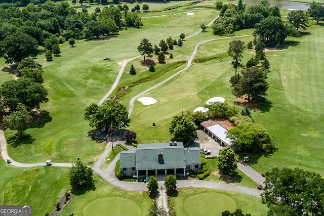 388 Londonberry Road NW, Sandy Springs, GA 30327