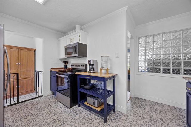 5874 Beldart Street, Houston, TX 77033