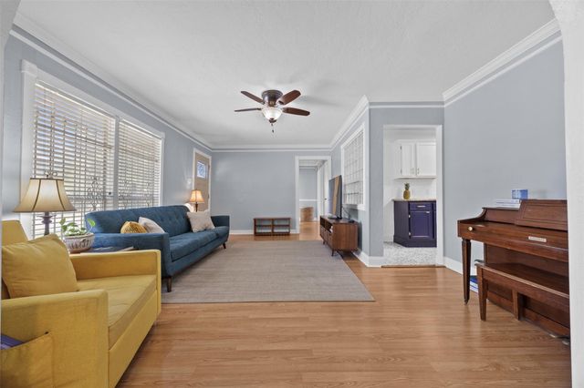 5874 Beldart Street, Houston, TX 77033