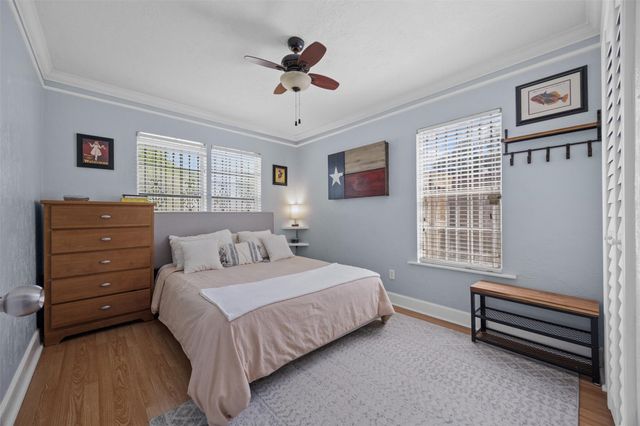 5874 Beldart Street, Houston, TX 77033