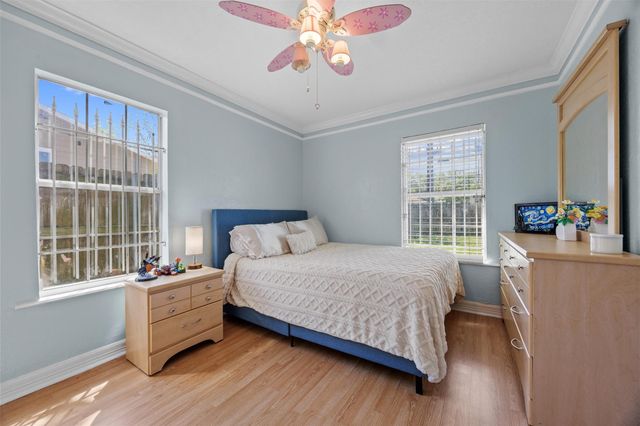 5874 Beldart Street, Houston, TX 77033