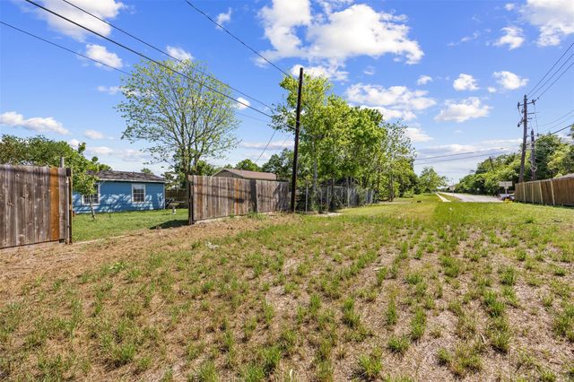 5874 Beldart Street, Houston, TX 77033