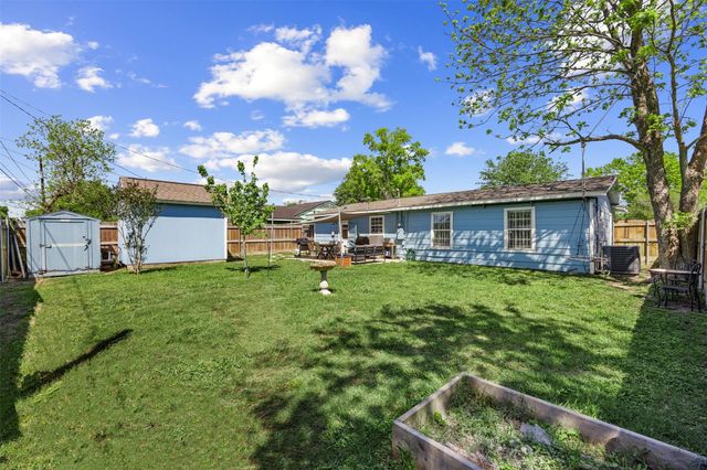 5874 Beldart Street, Houston, TX 77033