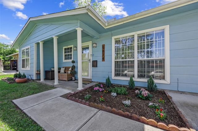 5874 Beldart Street, Houston, TX 77033