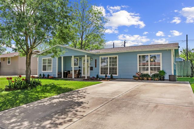 5874 Beldart Street, Houston, TX 77033