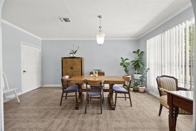 5874 Beldart Street, Houston, TX 77033