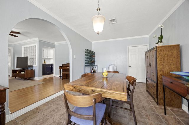 5874 Beldart Street, Houston, TX 77033