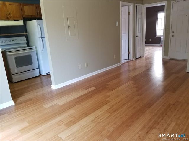8 Oakwood Avenue C5, Norwalk, CT 06850