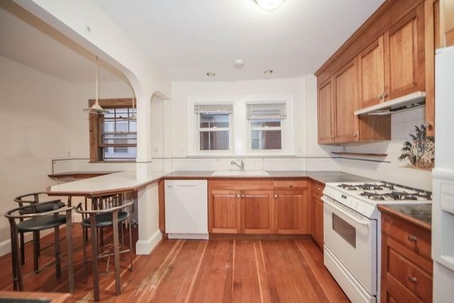 35 Greycliff Rd 1, Boston, MA 02135