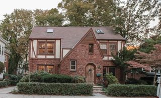 35 Greycliff Rd 1, Boston, MA 02135