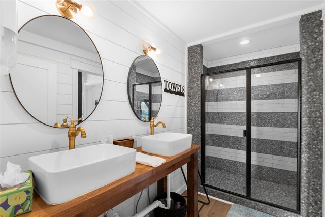 2179 Trail Ridge Rd 2, Graford, TX 76449