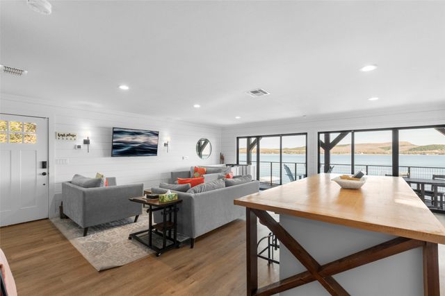 2179 Trail Ridge Rd 2, Graford, TX 76449