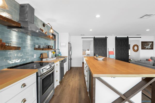 2179 Trail Ridge Rd 2, Graford, TX 76449