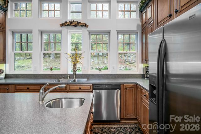 412 Granny Lewis Lane, Mars Hill, NC 28754