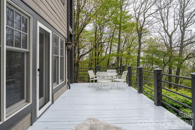 412 Granny Lewis Lane, Mars Hill, NC 28754