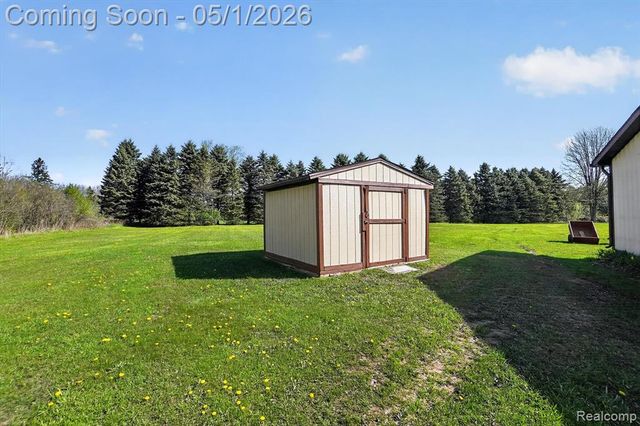 11020 Henderson Road, Otisville, MI 48463