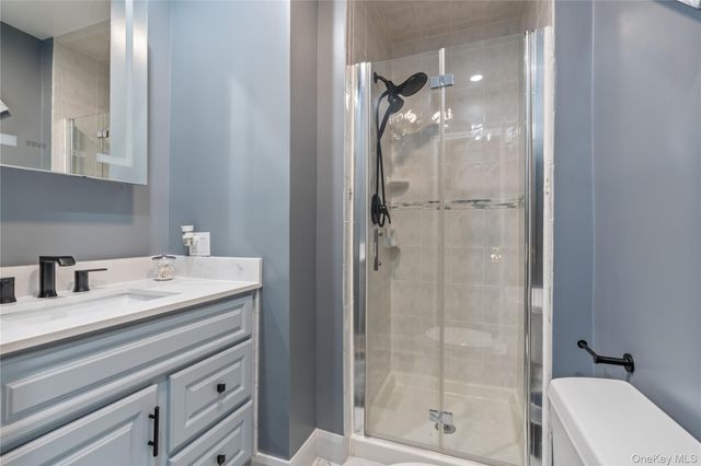 73 Lorraine Terrace 325, Mount Vernon, NY 10553