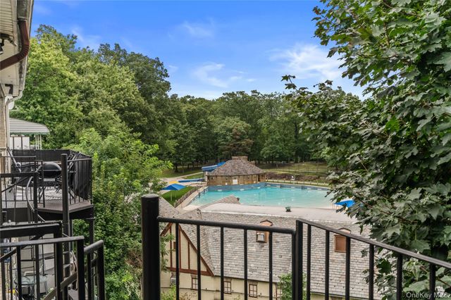 73 Lorraine Terrace 325, Mount Vernon, NY 10553
