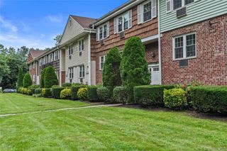 73 Lorraine Terrace 325, Mount Vernon, NY 10553