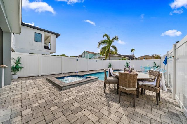 7464 GATHERING DRIVE, Reunion, FL 34747