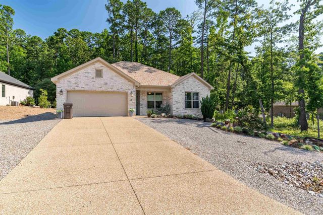14 Siega Lane, Hot Springs Village, AR 71909