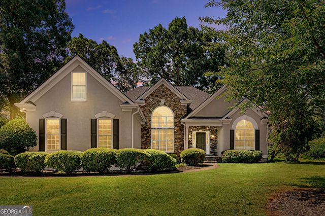 2333 Ettas Circle SE, Conyers, GA 30013