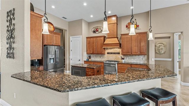 6370 HIGHLANDS IN THE WOODS AVENUE, Lakeland, FL 33813