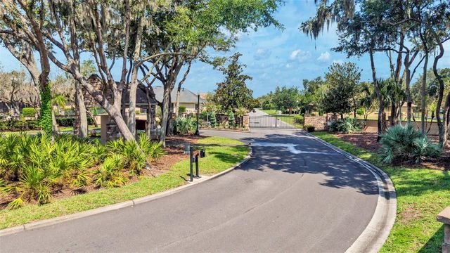 6370 HIGHLANDS IN THE WOODS AVENUE, Lakeland, FL 33813