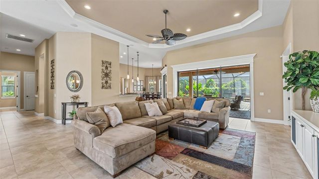 6370 HIGHLANDS IN THE WOODS AVENUE, Lakeland, FL 33813