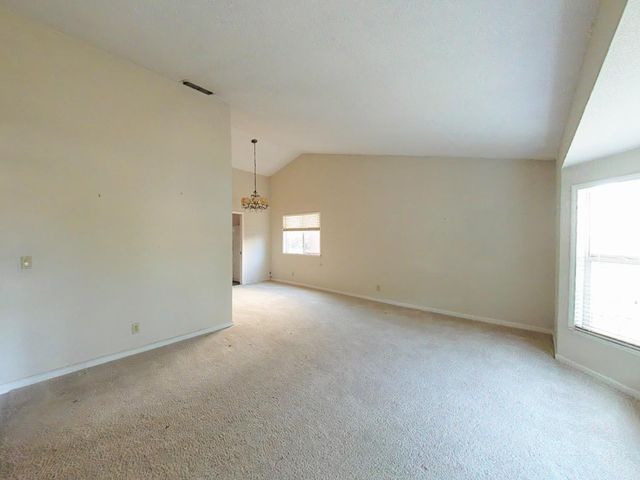 104 Duncan Way, Roseville, CA 95678