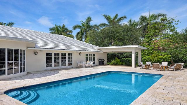 335 Old School Road, Gulf Stream, FL 33483
