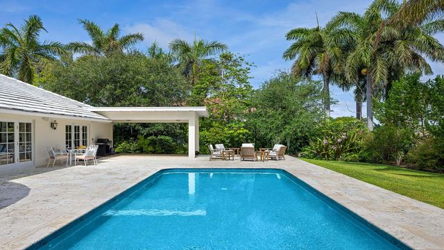 335 Old School Road, Gulf Stream, FL 33483