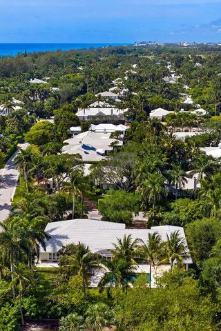 335 Old School Road, Gulf Stream, FL 33483