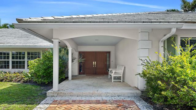 335 Old School Road, Gulf Stream, FL 33483