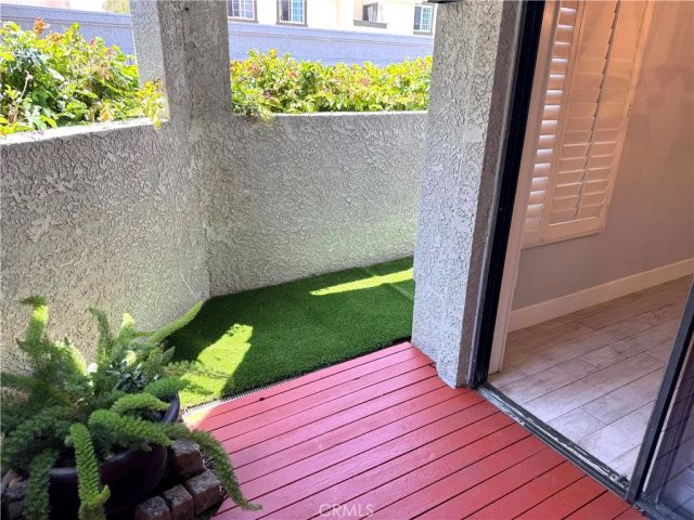 4762 Tiara 102, Huntington Beach, CA 92649