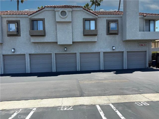 4762 Tiara 102, Huntington Beach, CA 92649