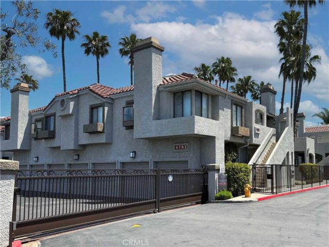 4762 Tiara 102, Huntington Beach, CA 92649
