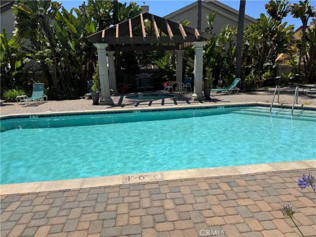 4762 Tiara 102, Huntington Beach, CA 92649