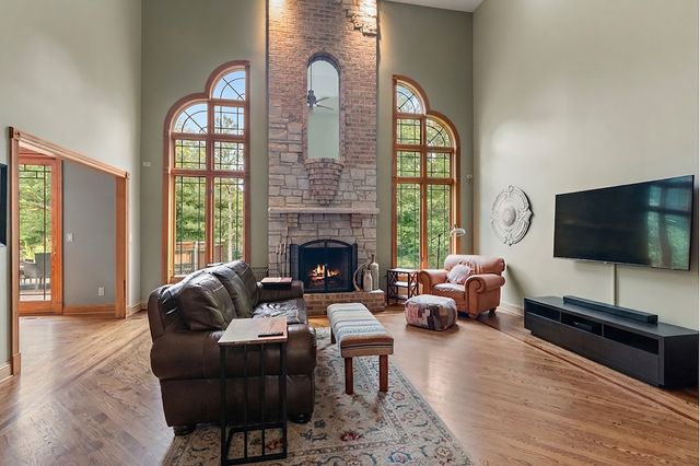 19412 S Woodedge Lane, Mokena, IL 60448