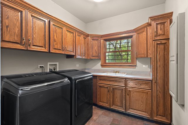 19412 S Woodedge Lane, Mokena, IL 60448