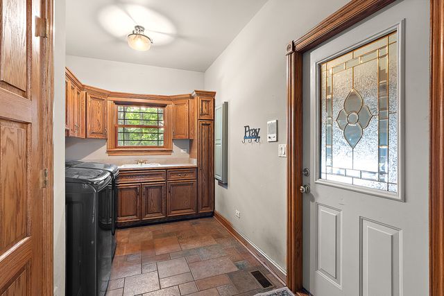 19412 S Woodedge Lane, Mokena, IL 60448