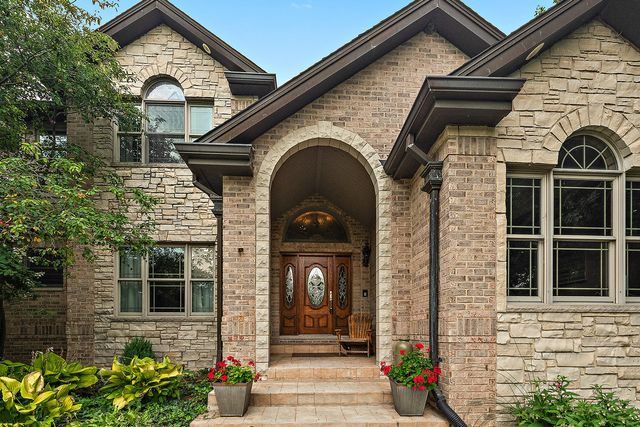 19412 S Woodedge Lane, Mokena, IL 60448