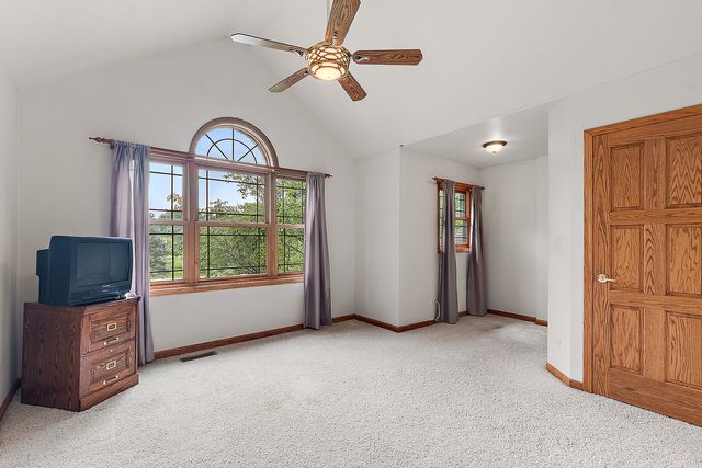 19412 S Woodedge Lane, Mokena, IL 60448