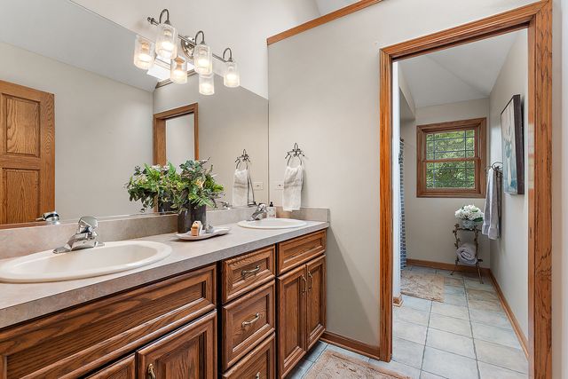 19412 S Woodedge Lane, Mokena, IL 60448