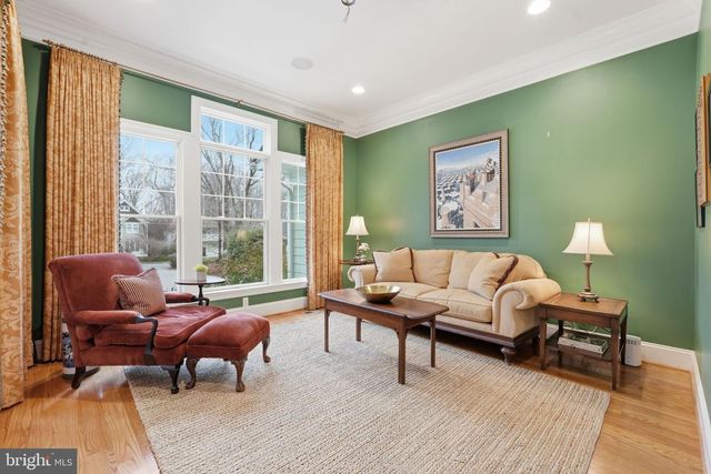 1889 VIRGINIA AVE, Mclean, VA 22101