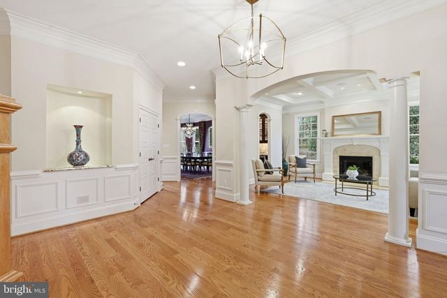 1889 VIRGINIA AVE, Mclean, VA 22101