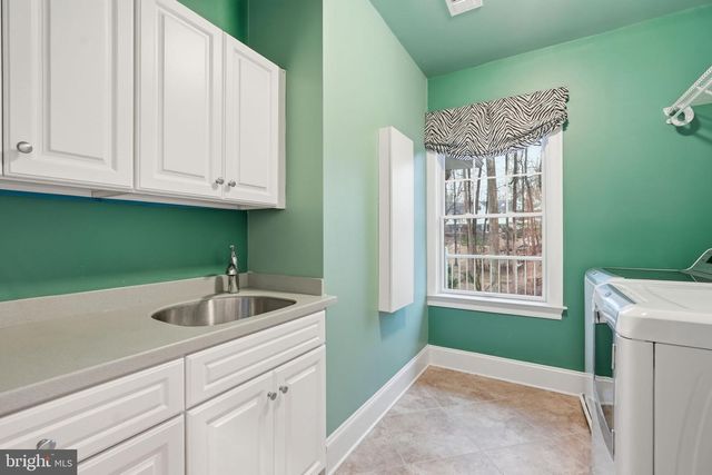 1889 VIRGINIA AVE, Mclean, VA 22101