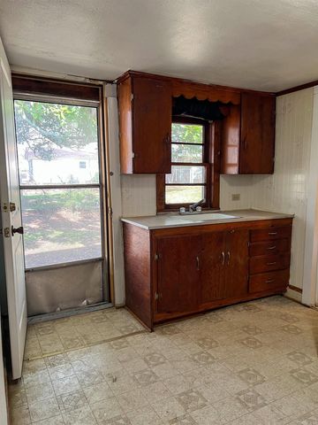 430 W Mill Street, Malvern, AR 72104